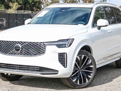 New 2025 Volvo XC90 B6 Core w/ Protection Package Premier