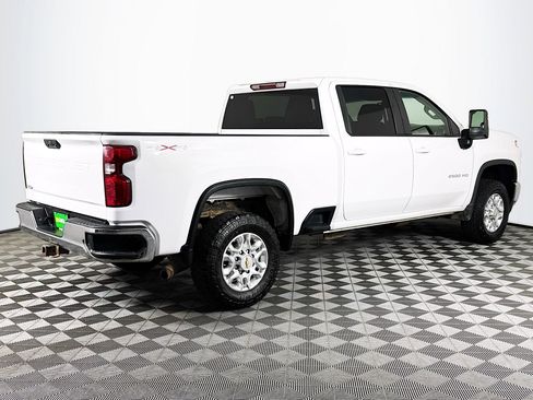 Used 2021 Chevrolet Silverado 2500 LT w/ Fleet Comfort Package image 10