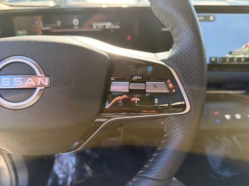 Used 2023 Nissan Ariya FWD image 24