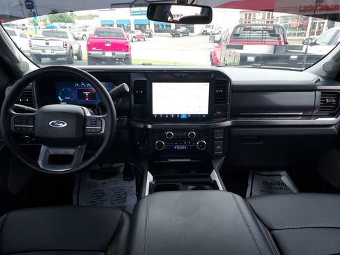 Used 2025 Ford F350 Lariat w/ Chrome Package AWD/4WD image 15