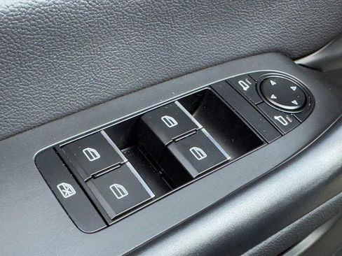 Used 2025 MAZDA CX-50 2.5 Hybrid w/ Preferred Pkg image 22