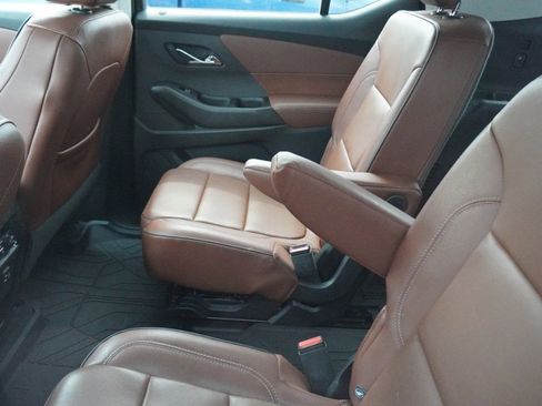 Used 2018 Chevrolet Traverse High Country w/ LPO, Floor Liner Package AWD/4WD image 9