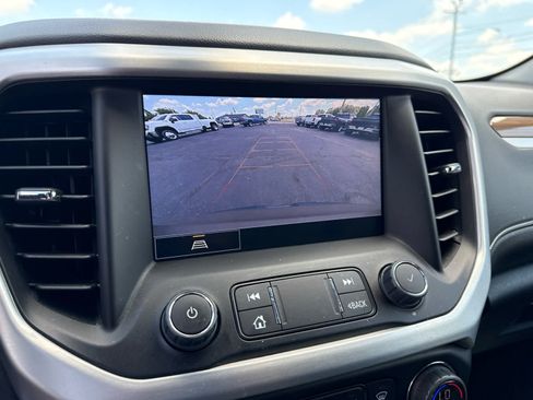 Certified 2023 GMC Acadia SLE w/ Driver Convenience Package AWD/4WD image 17
