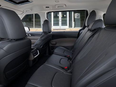 New 2026 Kia Carnival SX image 18