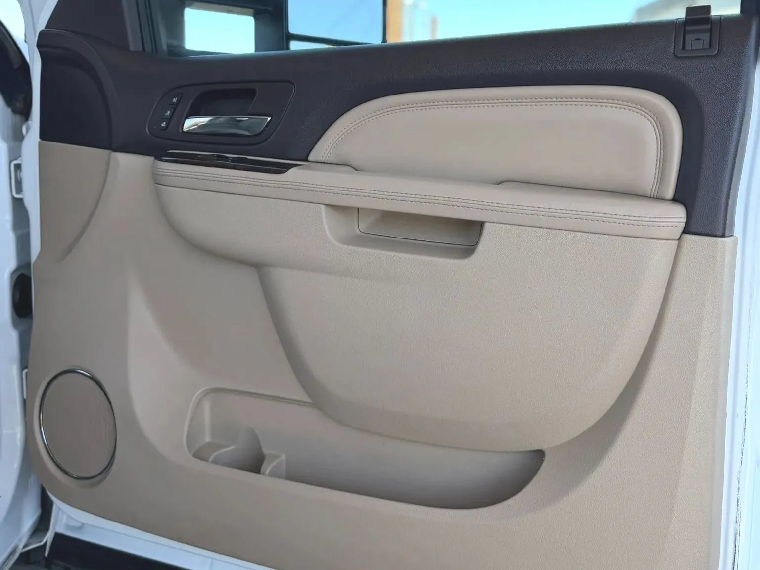 Used 2011 GMC Sierra 2500 Denali AWD/4WD image 34