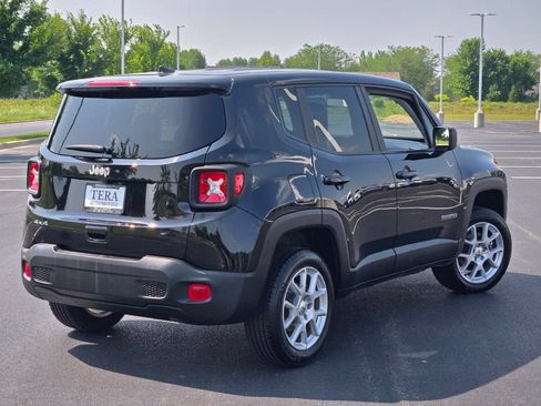 Used 2023 Jeep Renegade Latitude AWD/4WD image 11