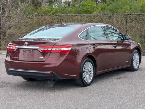 Used 2013 Toyota Avalon XLE Premium image 5