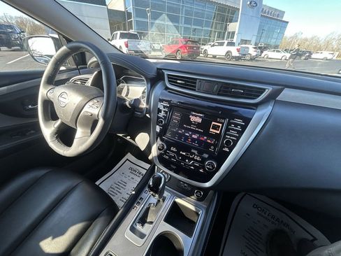 Used 2023 Nissan Murano SV w/ SV Midnight Edition Package image 11