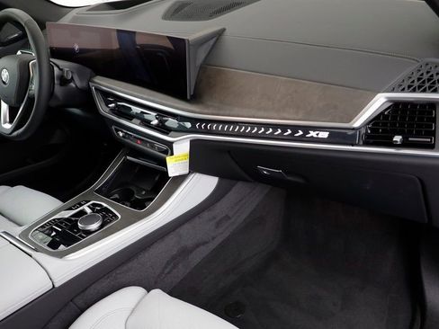 New 2026 BMW X5 xDrive40i AWD/4WD image 19