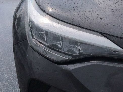 Certified 2020 Toyota C-HR LE FWD image 10
