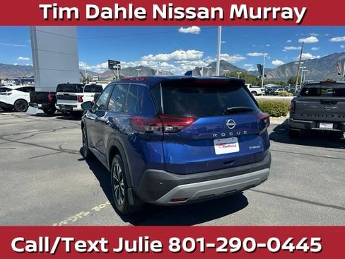 Used 2023 Nissan Rogue SV AWD/4WD image 9
