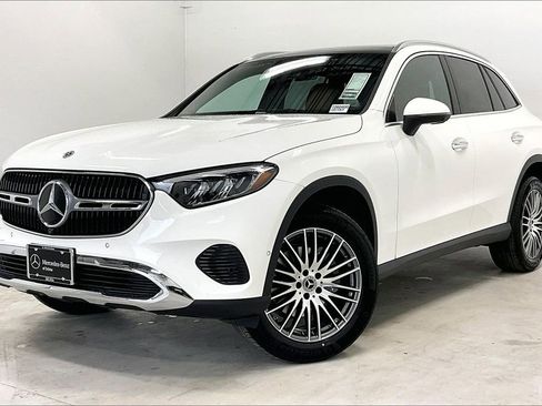 New 2026 Mercedes-Benz GLC 300 image 2