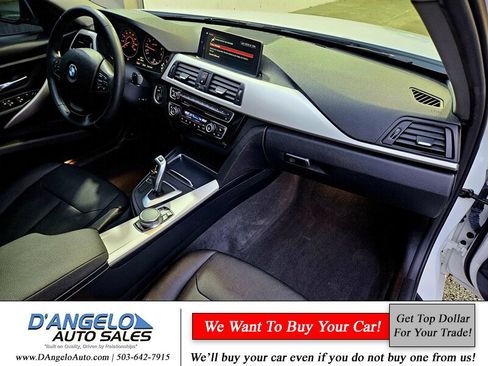 Used 2018 BMW 320i Sedan image 2