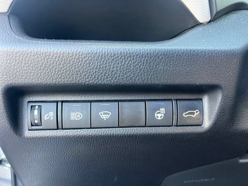 Used 2021 Toyota RAV4 XLE Premium AWD/4WD image 25