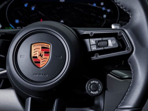 New 2026 Porsche Cayenne Coupe image 18