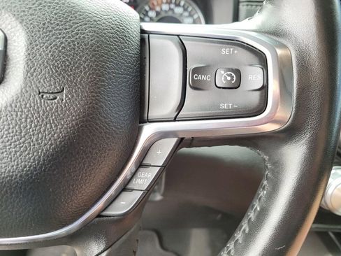 Used 2024 RAM 1500 Laramie RWD image 28