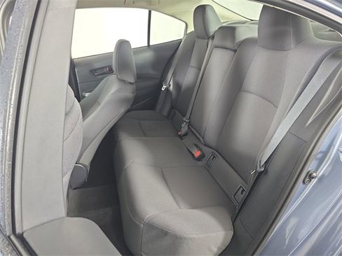 Used 2025 Toyota Corolla LE image 16