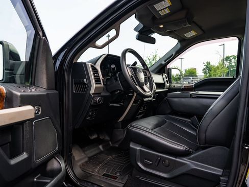 Used 2020 Ford F150 Lariat AWD/4WD image 17