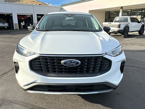 New 2026 Ford Escape Active w/ Tech Pack #1 AWD/4WD image 8