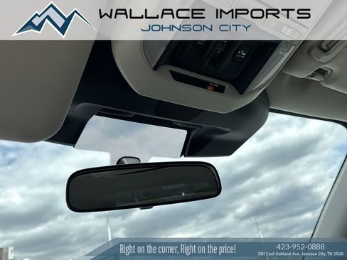 Certified 2023 Subaru Forester Premium AWD/4WD image 17