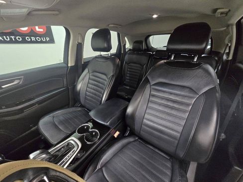 Used 2017 Ford Edge SEL w/ Equipment Group 201A FWD image 11