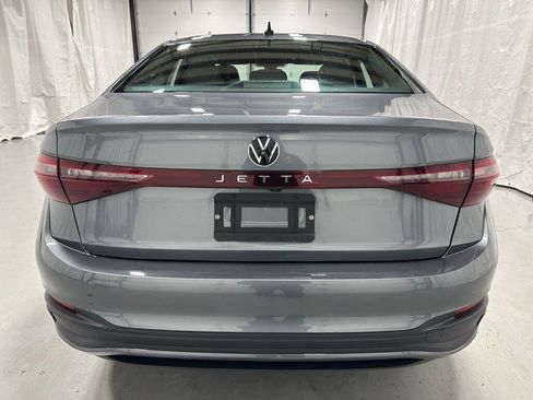 Used 2025 Volkswagen Jetta S image 6