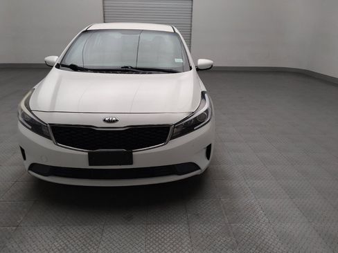 Used 2017 Kia Forte LX FWD image 15