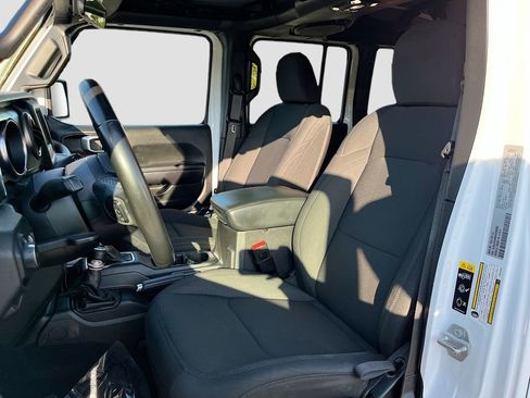 Used 2021 Jeep Wrangler Unlimited Sport AWD/4WD image 15