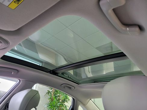 Used 2015 Hyundai Genesis 3.8 w/ Option Group 04 image 12