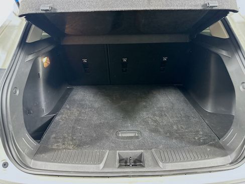 Used 2025 Chevrolet Trax LT FWD image 27
