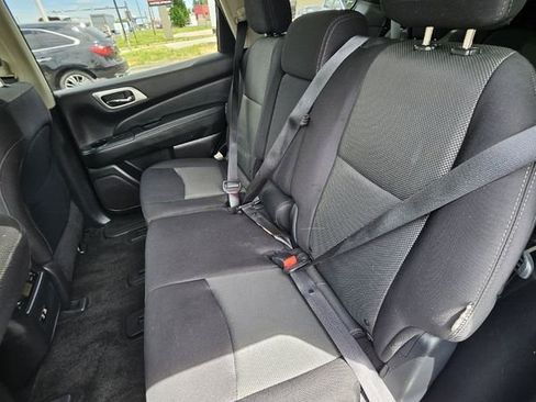 Used 2020 Nissan Pathfinder S AWD/4WD image 15