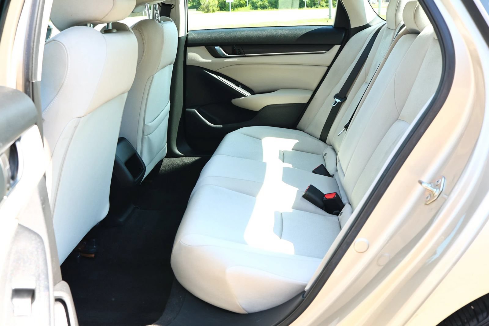Used 2019 Honda Accord LX image 24