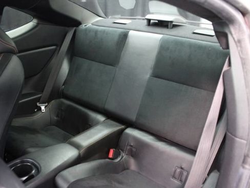 Used 2017 Toyota 86 860 Special Edition RWD image 18