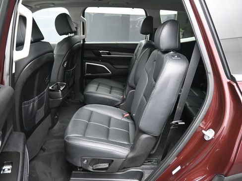 Certified 2022 Kia Telluride EX w/ EX Premium Package FWD image 22