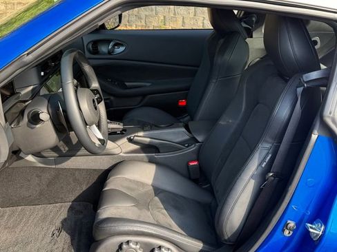 Used 2025 Nissan Z Performance w/ Floor Mat Package RWD image 13