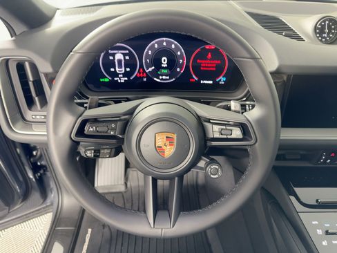 Used 2026 Porsche Cayenne E-Hybrid image 18