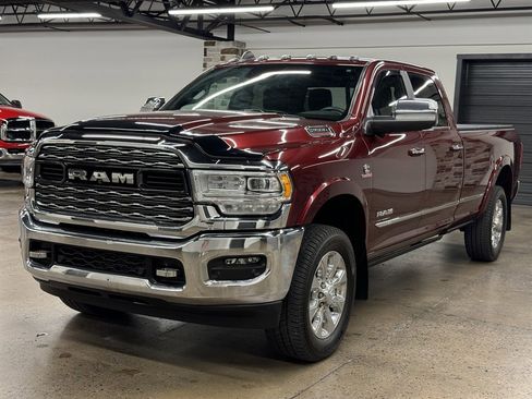 Used 2021 RAM 2500 Limited AWD/4WD image 3