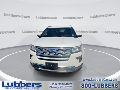 Used 2018 Ford Explorer Limited w/ Equipment Group 301A AWD/4WD image 3