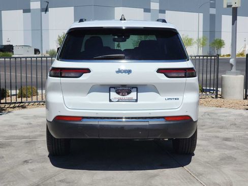 Used 2024 Jeep Grand Cherokee L Limited RWD image 7