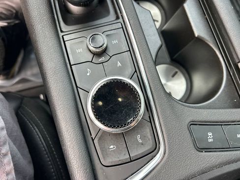 Used 2023 Cadillac XT6 Sport image 25