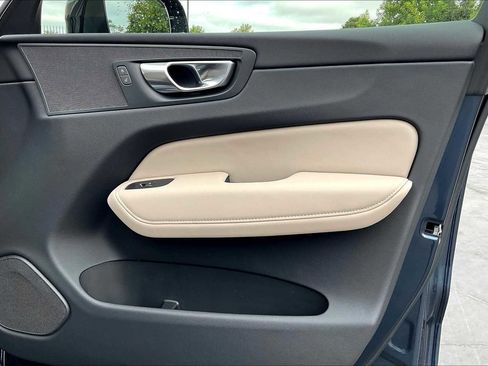 New 2026 Volvo XC60 T8 Plus w/ Protection Package Premier image 30