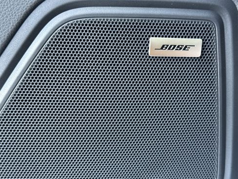 Used 2025 Porsche Macan image 21