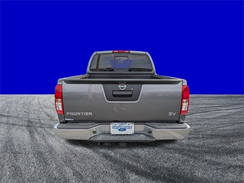 Used 2019 Nissan Frontier SV image 5