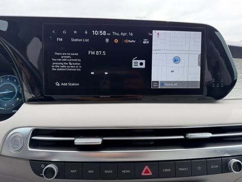 Used 2023 Hyundai Palisade Calligraphy image 12