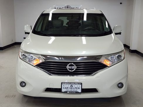 Used 2013 Nissan Quest LE w/ Protection Pkg image 3