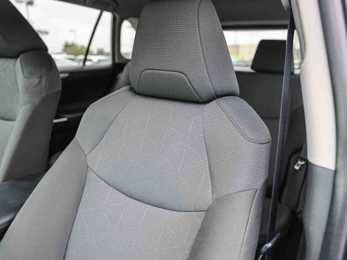 Certified 2025 Toyota RAV4 XLE FWD image 14