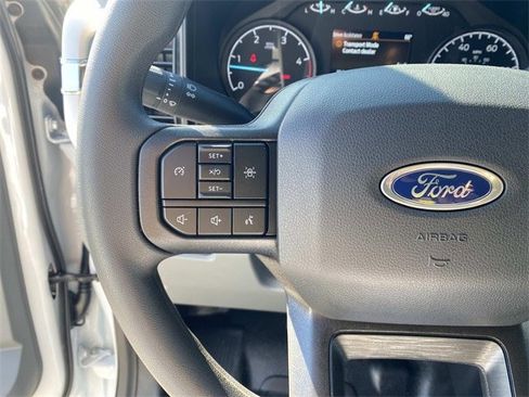 New 2026 Ford F350 XL w/ XL Chrome Package image 31