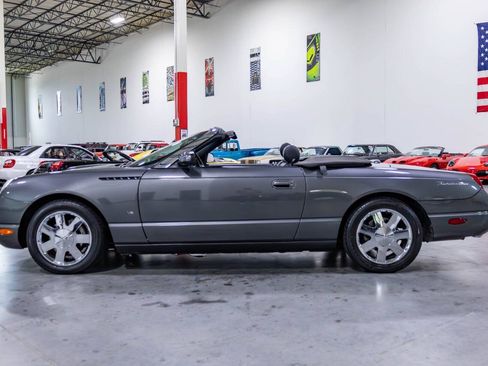 Used 2003 Ford Thunderbird RWD image 3