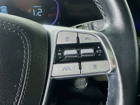 Certified 2023 Kia Telluride EX w/ EX Captain's Chair Package AWD/4WD image 14