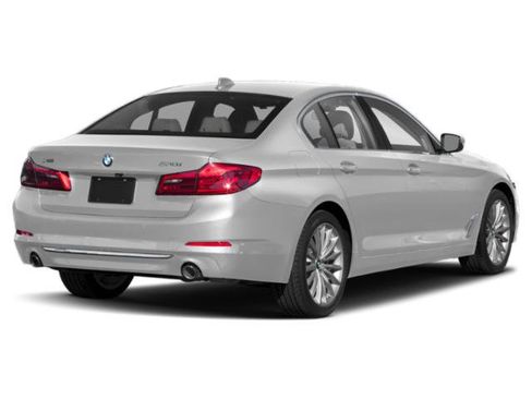 Used 2019 BMW 530i w/ Convenience Package RWD image 2